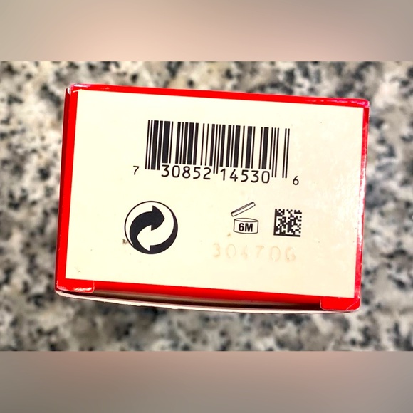 Shiseido Extra Rich Cleansing Milk - Picture 6 of 7